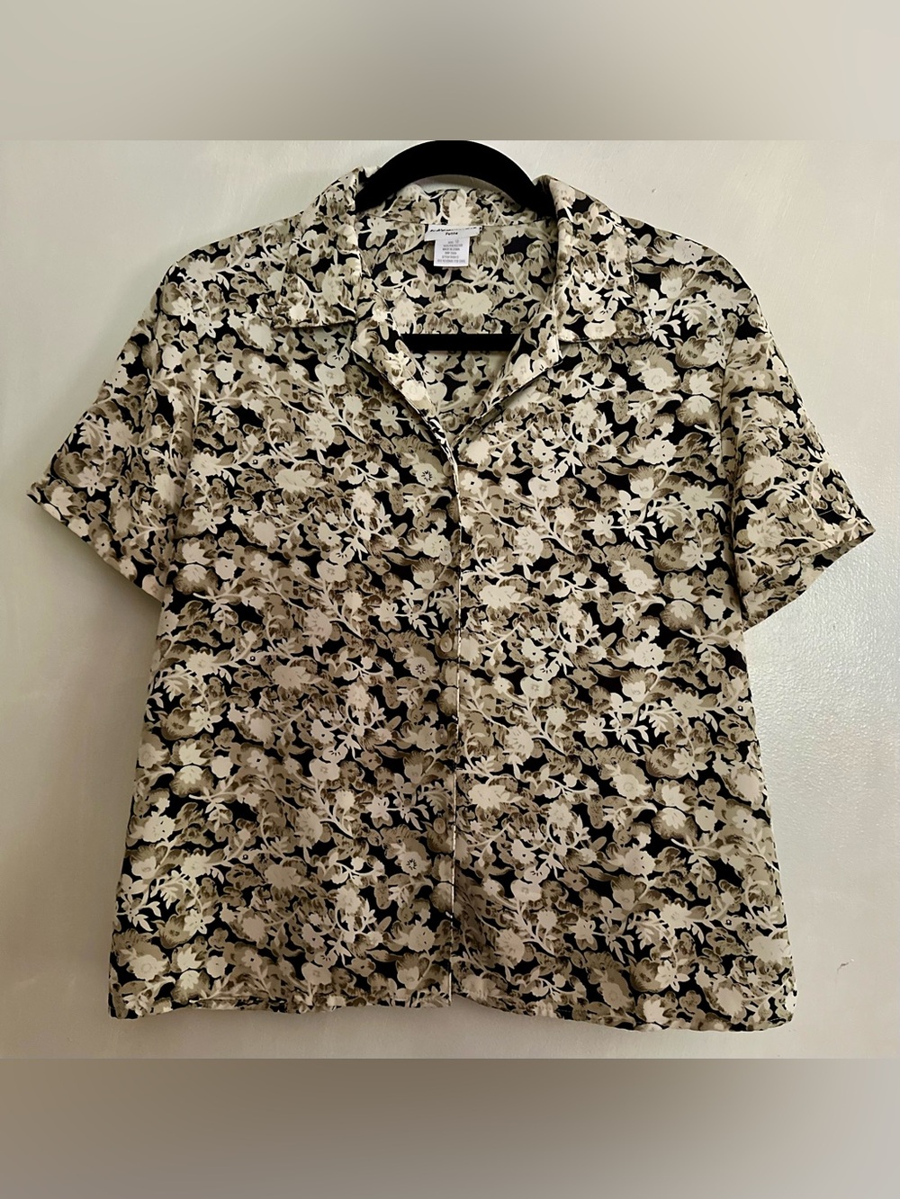 Vintage Floral Button Down Shirt Size 10 P Retro Party Top Modern Essentials
